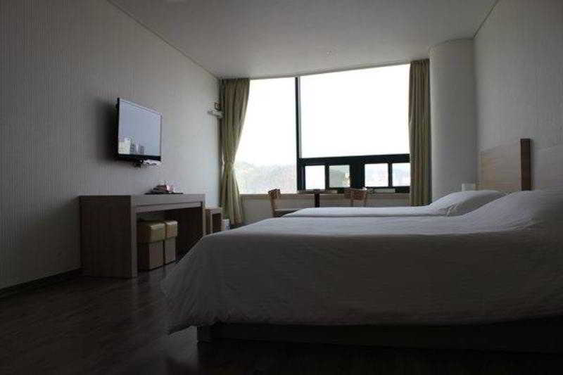 Elena Business Hotel Yeosu Zewnętrze zdjęcie