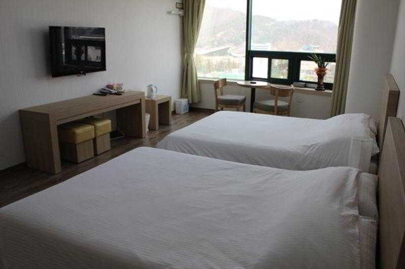 Elena Business Hotel Yeosu Zewnętrze zdjęcie